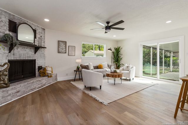 631 Robinhood, San Antonio, TX 78209