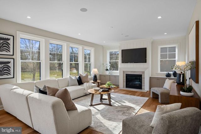 559 SKIPPACK PIKE, Blue Bell, PA 19422