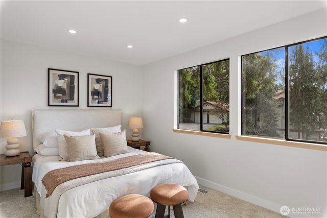 7036 NE 161st Street, Kenmore, WA 98028