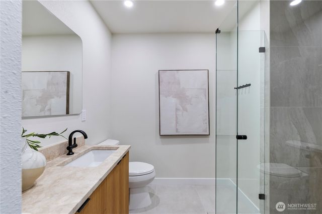 7036 NE 161st Street, Kenmore, WA 98028