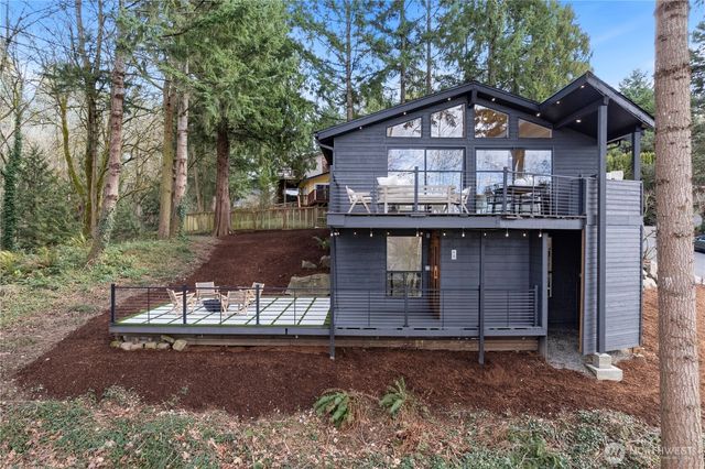 7036 NE 161st Street, Kenmore, WA 98028