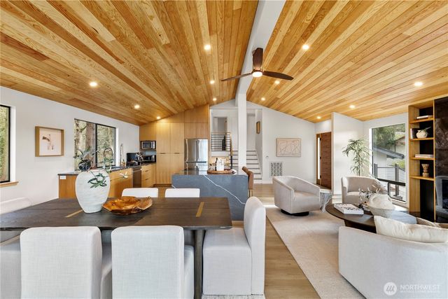 7036 NE 161st Street, Kenmore, WA 98028