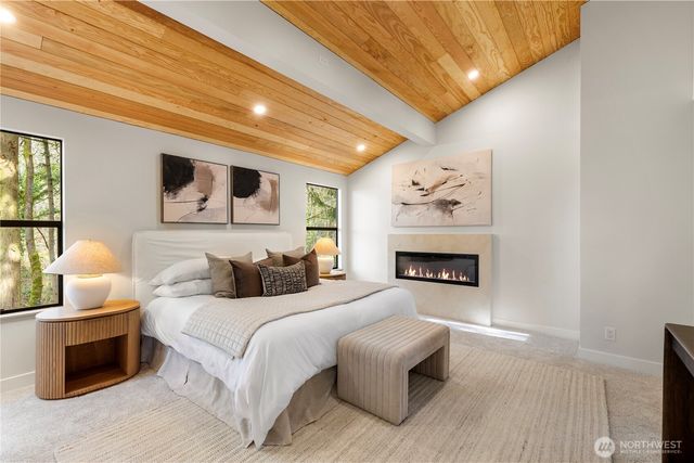 7036 NE 161st Street, Kenmore, WA 98028