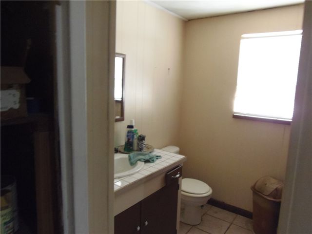 916 Marriott Dr, Portland, TX 78374