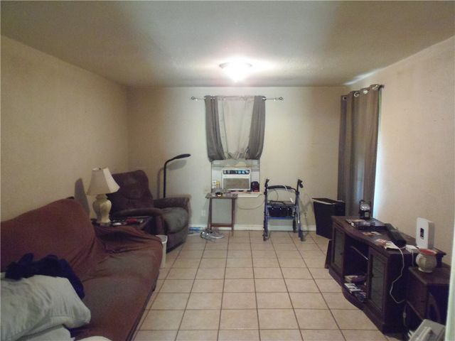 916 Marriott Dr, Portland, TX 78374