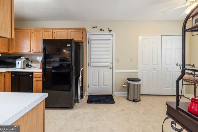 195 Woodgate Drive, Fayetteville, GA 30214