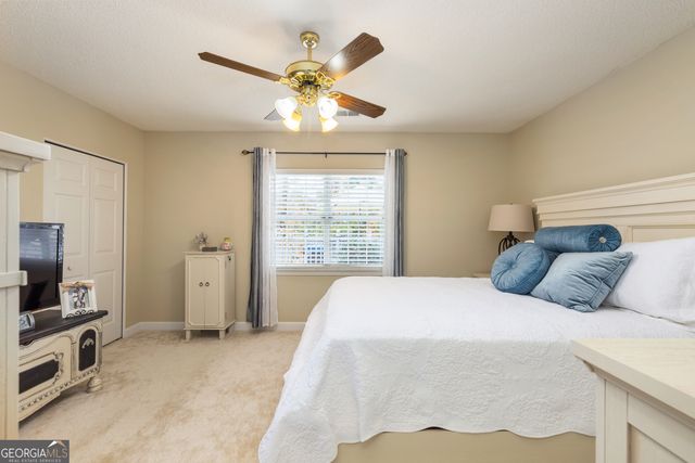 195 Woodgate Drive, Fayetteville, GA 30214