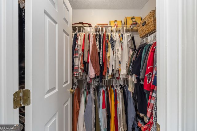 195 Woodgate Drive, Fayetteville, GA 30214