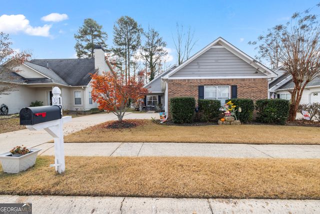 195 Woodgate Drive, Fayetteville, GA 30214