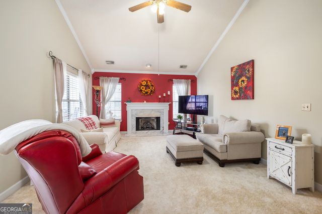 195 Woodgate Drive, Fayetteville, GA 30214