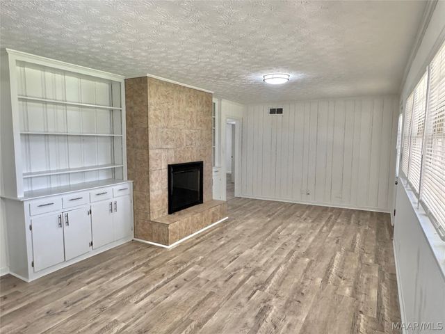 2557 WOODLEY Road, Montgomery, AL 36111