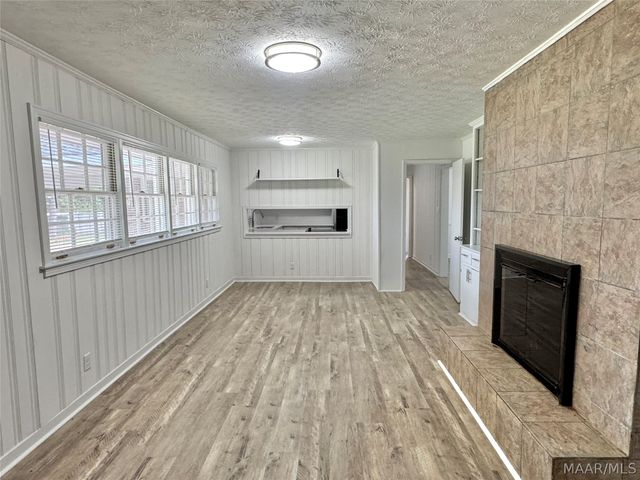2557 WOODLEY Road, Montgomery, AL 36111