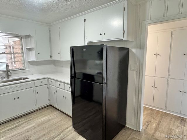 2557 WOODLEY Road, Montgomery, AL 36111