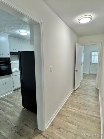2557 WOODLEY Road, Montgomery, AL 36111