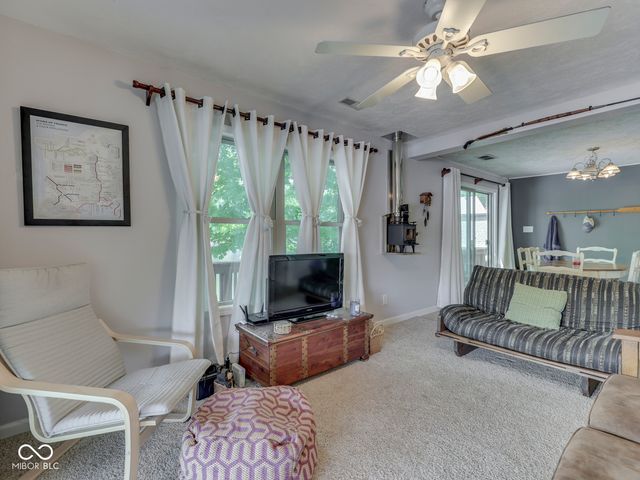 8291 S Kinman Drive, Nineveh, IN 46164