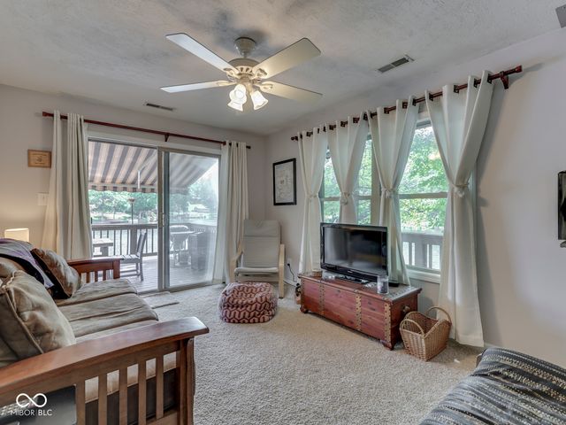 8291 S Kinman Drive, Nineveh, IN 46164