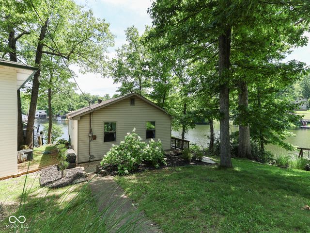 8291 S Kinman Drive, Nineveh, IN 46164