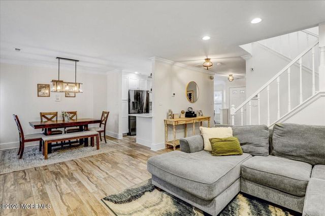 22 Ross Terrace, Manalapan, NJ 07726