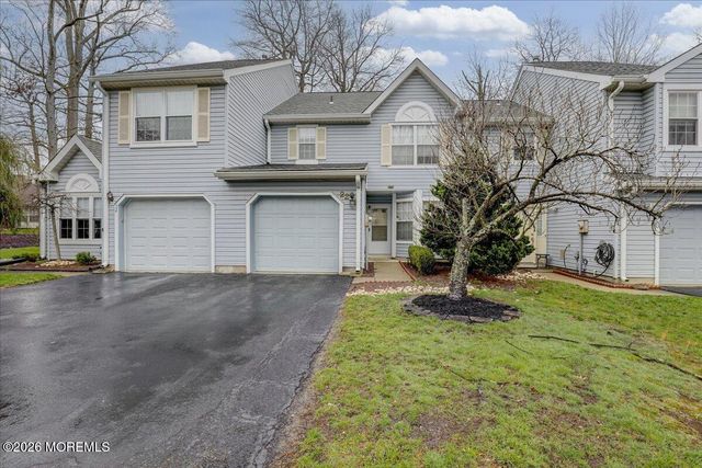 22 Ross Terrace, Manalapan, NJ 07726