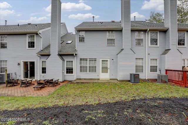 22 Ross Terrace, Manalapan, NJ 07726