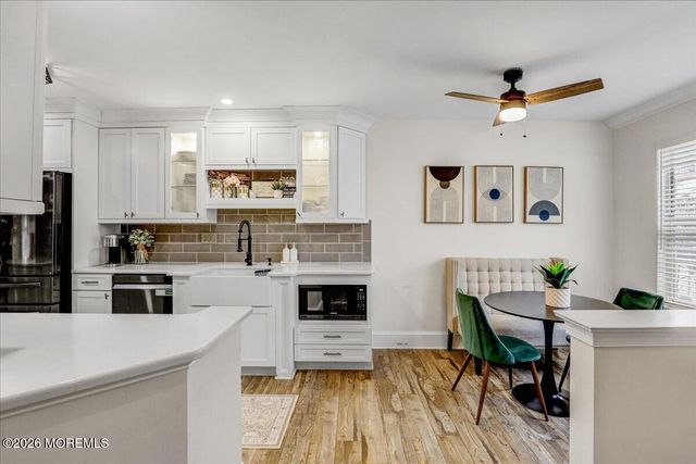 22 Ross Terrace, Manalapan, NJ 07726
