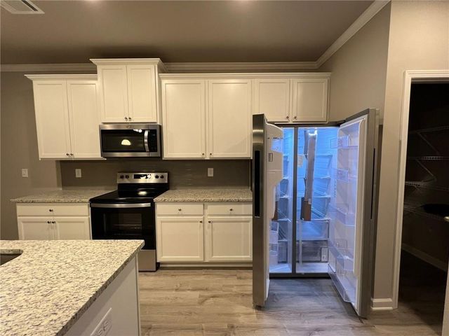 5348 Fox Hill Lane, Oakwood, GA 30566