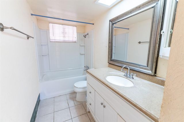 1219 Fallbrook Drive, Houston, TX 77038