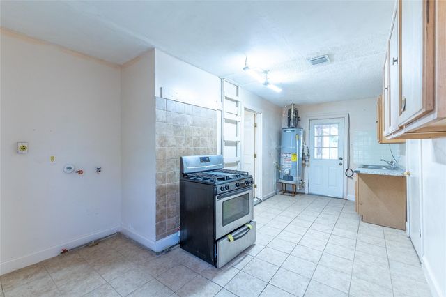 1219 Fallbrook Drive, Houston, TX 77038