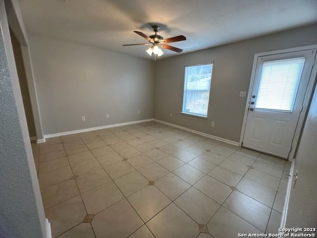 6014 BEAR CYN, San Antonio, TX 78252