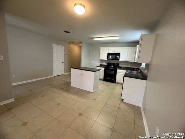6014 BEAR CYN, San Antonio, TX 78252