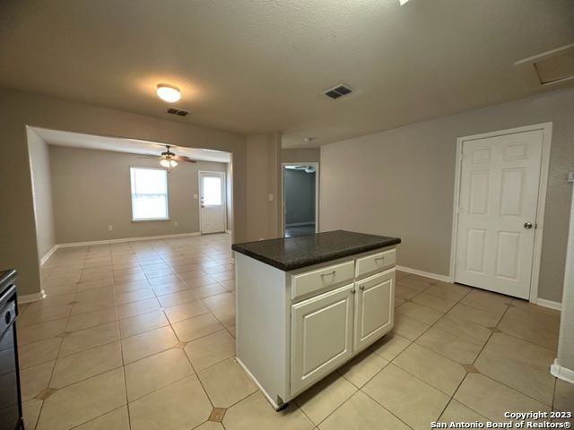 6014 BEAR CYN, San Antonio, TX 78252