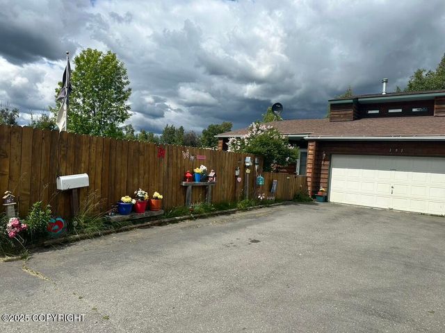 191 E Riley Avenue, Wasilla, AK 99654