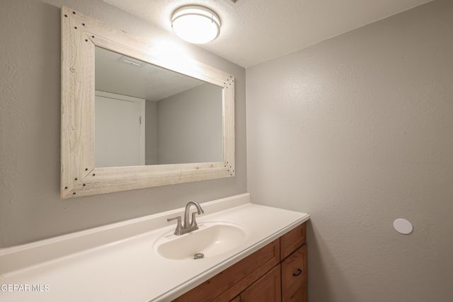 11617 Soberana Lane A, El Paso, TX 79936