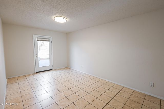 11617 Soberana Lane A, El Paso, TX 79936