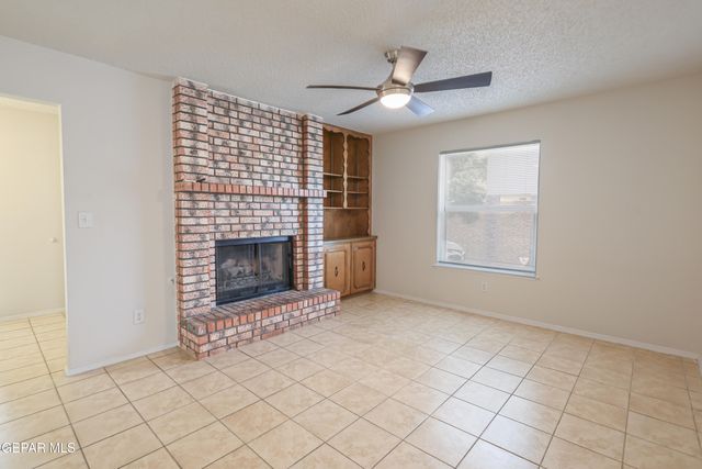 11617 Soberana Lane A, El Paso, TX 79936