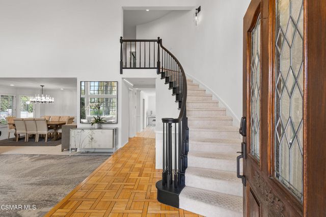 5045 Wagner Way, Oak Park, CA 91377