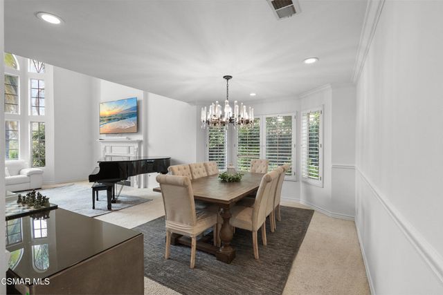 5045 Wagner Way, Oak Park, CA 91377