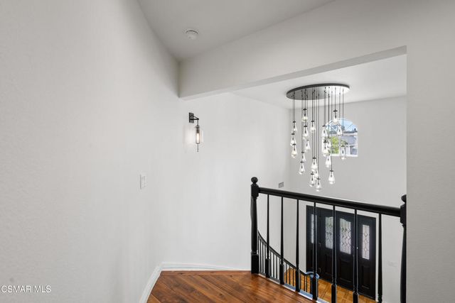5045 Wagner Way, Oak Park, CA 91377