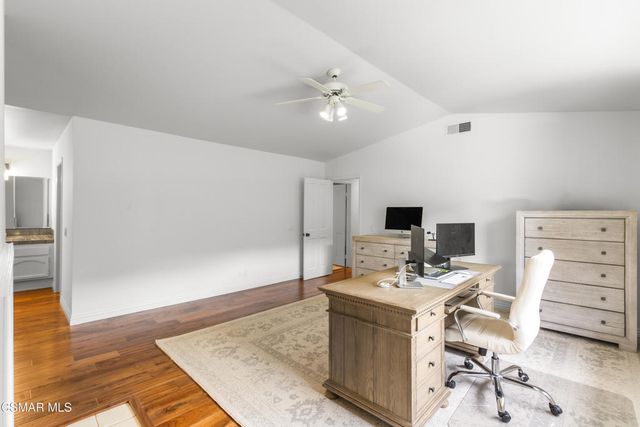 5045 Wagner Way, Oak Park, CA 91377