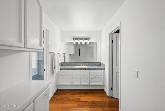 5045 Wagner Way, Oak Park, CA 91377