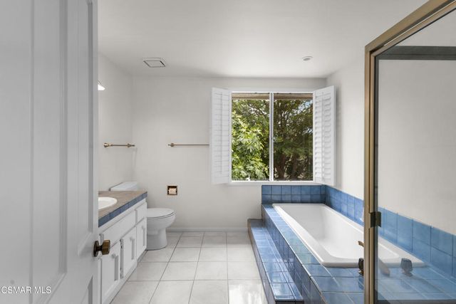 5045 Wagner Way, Oak Park, CA 91377