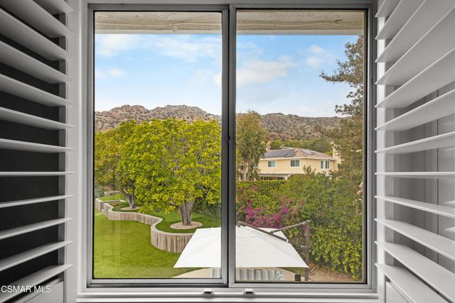 5045 Wagner Way, Oak Park, CA 91377
