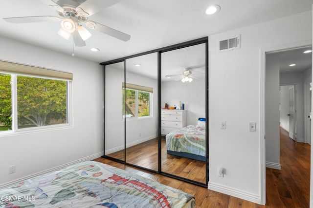 5045 Wagner Way, Oak Park, CA 91377