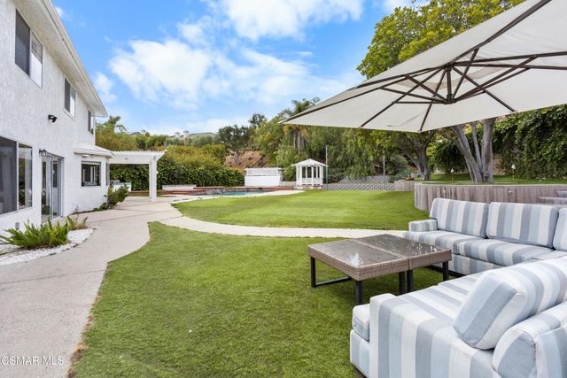 5045 Wagner Way, Oak Park, CA 91377