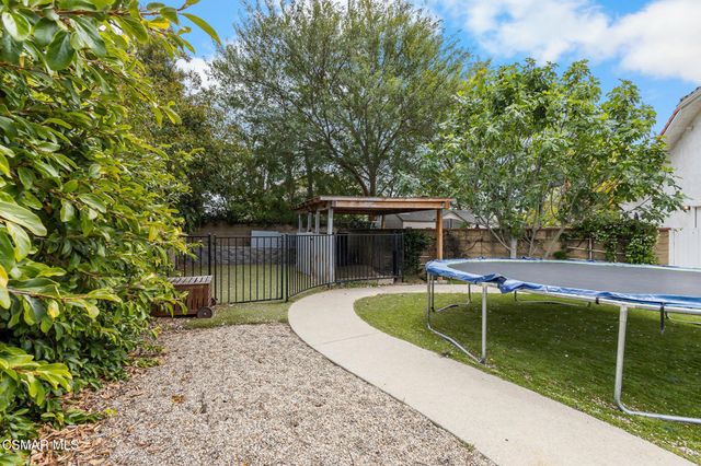 5045 Wagner Way, Oak Park, CA 91377