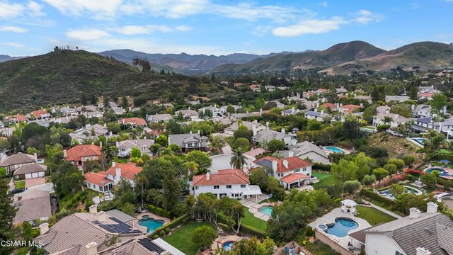 5045 Wagner Way, Oak Park, CA 91377