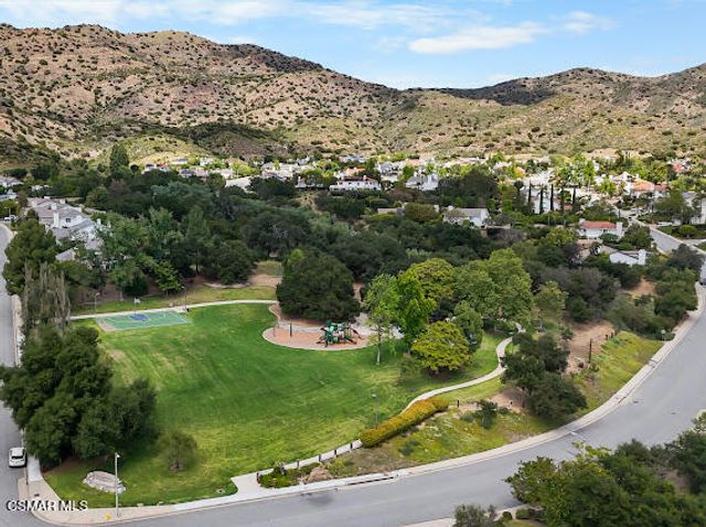 5045 Wagner Way, Oak Park, CA 91377