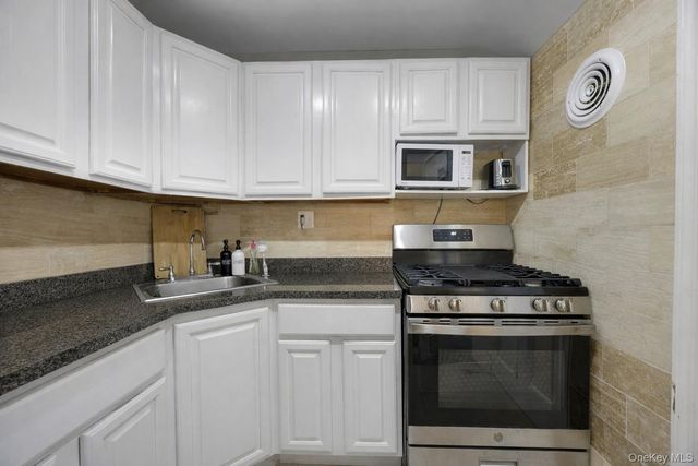 920 Union Avenue A, Bronx, NY 10459