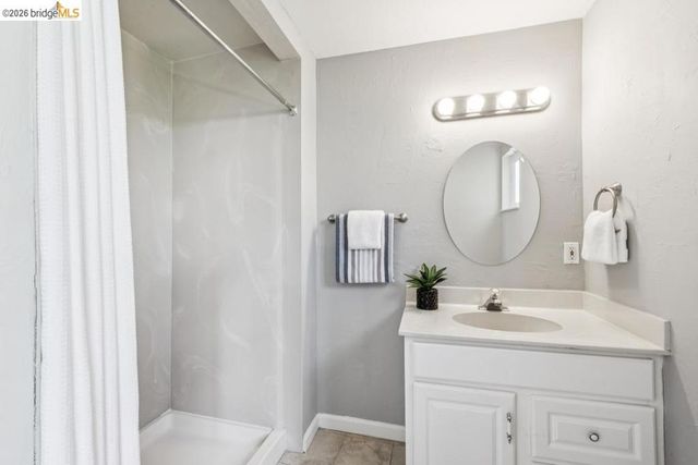 1516 Merced St, Richmond, CA 94804