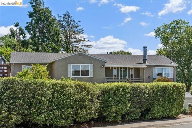 1516 Merced St, Richmond, CA 94804